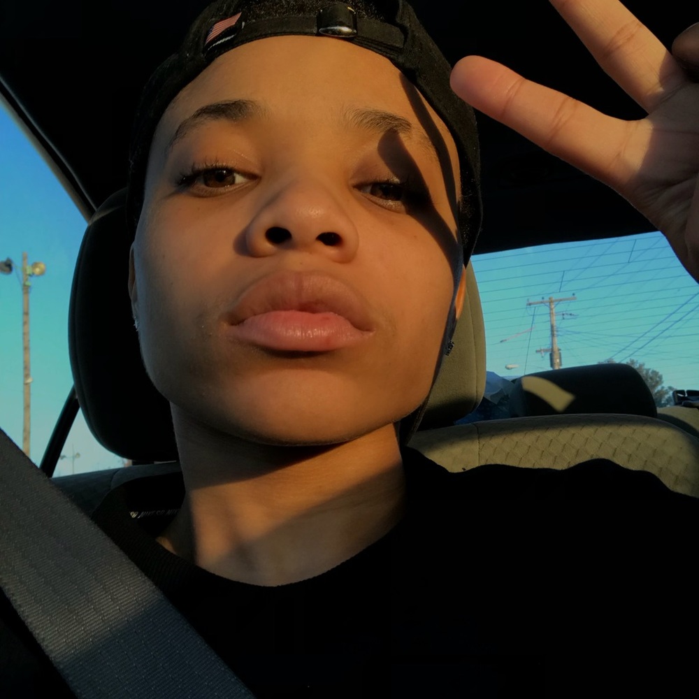 Meet your Posher, Cayla